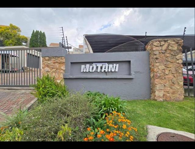 2 BEDROOM TOWNHOUSE FOR SALE IN RIDGEWAY